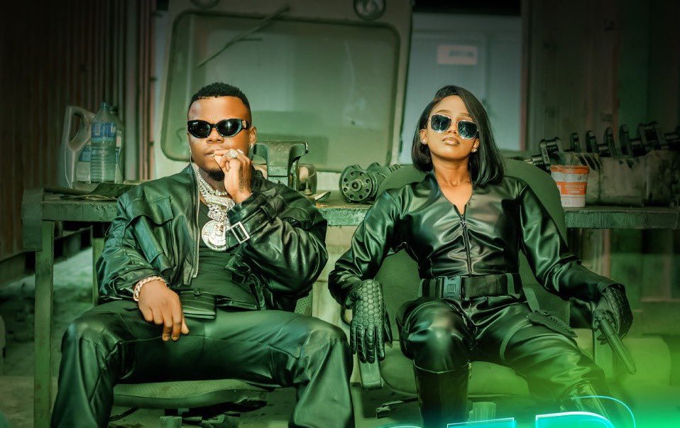 Harmonize asanzwe afitanye indirimbo n'umukunzi we